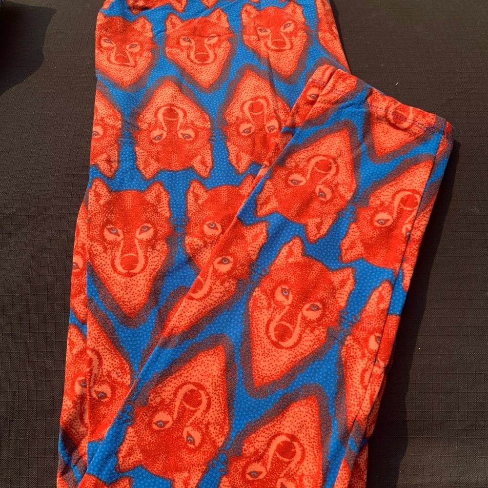 TC Lularoe Wolf Leggings